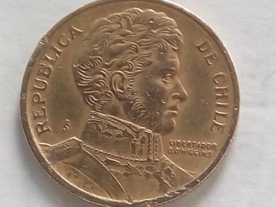 Лот: 18848332. Фото: 1. Монета Чили 10 песо,1993. Америка