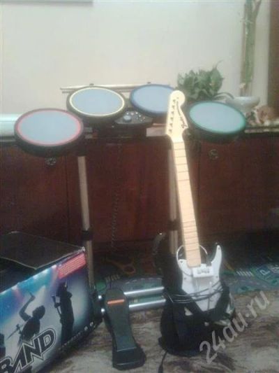 Лот: 494553. Фото: 1. Rock Band полный комплект. Игровые приставки, консоли