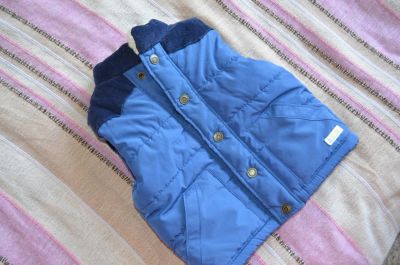 Лот: 8083168. Фото: 1. Жилет Carters. Верхняя одежда