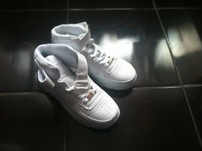 Лот: 7349395. Фото: 1. Кроссовки Nike. Кеды, кроссовки, слипоны