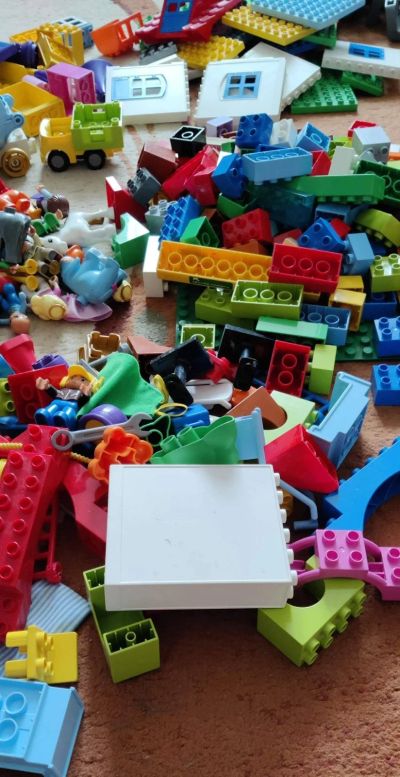 Лот: 17367008. Фото: 1. Lego Duplo большая куча, много... Конструкторы