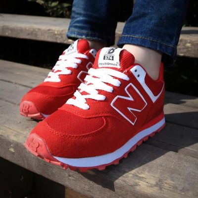 Лот: 7799273. Фото: 1. New Balance 574. 39 размер. (437... Кеды, кроссовки, слипоны