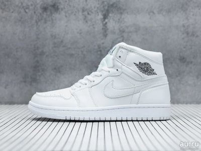 Лот: 8367804. Фото: 1. Кроссовки Nike Air Jordan 1 (1874... Кеды, кроссовки, слипоны