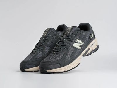 Лот: 25581647. Фото: 1. Кроссовки New Balance 740. Кеды, кроссовки, слипоны