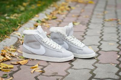 Лот: 8148336. Фото: 1. Зимние Кроссовки Blazer Nike... Кеды, кроссовки, слипоны