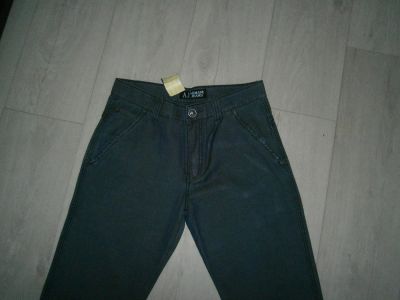 Лот: 6454213. Фото: 1. джинсовые брюки ARMANi 31р-р НОВЫЕ. Брюки, джинсы, шорты