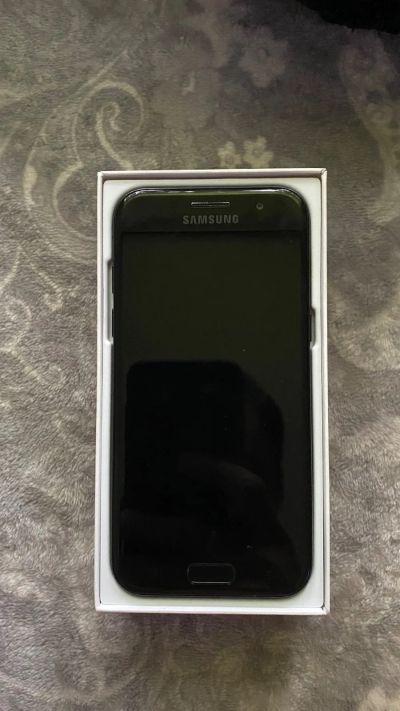 Лот: 16265773. Фото: 1. Телефон samsung galaxy a3 2017. Чехлы, бамперы