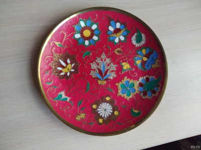 Лот: 13661458. Фото: 1. Тарелка настенная бронза эмаль. Предметы интерьера и быта