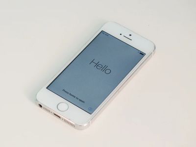 Лот: 8365098. Фото: 1. iPhone 5S 32gb Silver — с рубля... Смартфоны