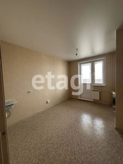 Лот: 25290191. Фото: 1. 3-комн. квартира , Красноярск... Квартиры, студии