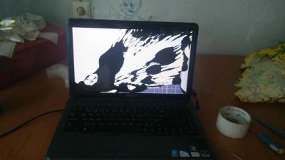 Лот: 7347324. Фото: 1. Ноутбук Lenovo G550 разбитый. Ноутбуки