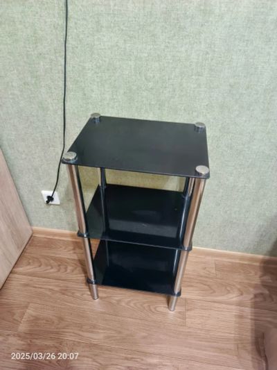 Лот: 25200224. Фото: 1. Тумба из закалённого стекла. Стойки и тумбы для аппаратуры