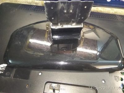 Лот: 13994215. Фото: 1. подставка tv Philips 32PFL5604. Кронштейны, стойки, подставки