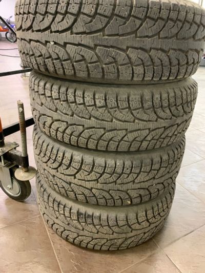 Лот: 13685454. Фото: 1. Зимняя резина Hankook Rw11 225... Шины