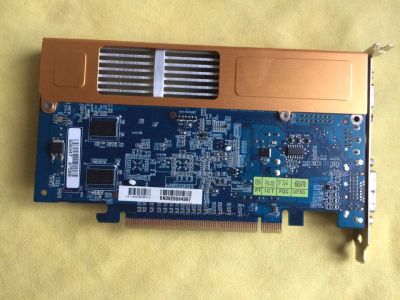 Лот: 9426500. Фото: 1. Видеокарта Gigabyte 6200 ТС 128mb. Видеокарты