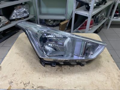 Лот: 25778030. Фото: 1. Правая фара Hyundai Creta (галоген... Оптика и освещение