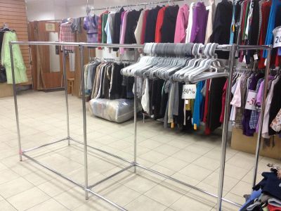 Лот: 3669509. Фото: 1. Стойка для одежды. Торговое
