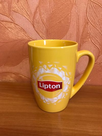Лот: 18437334. Фото: 1. Коллекционная кружка Lipton сова. Кружки, стаканы, бокалы