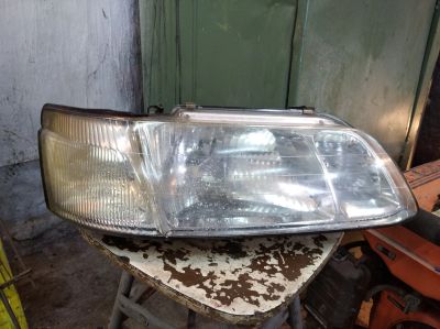 Лот: 16068272. Фото: 1. Фара левая правая Nissan Laurel. Оптика и освещение
