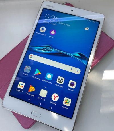 Лот: 20021586. Фото: 1. Планшет Huawei m3 lite 8" SIM... Планшеты