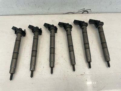 Лот: 24417755. Фото: 1. инжектор, форсунка Volkswagen... Двигатель и элементы двигателя