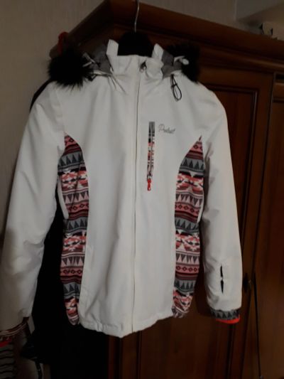 Лот: 12494212. Фото: 1. Продам женскую лыжную куртку... Верхняя одежда