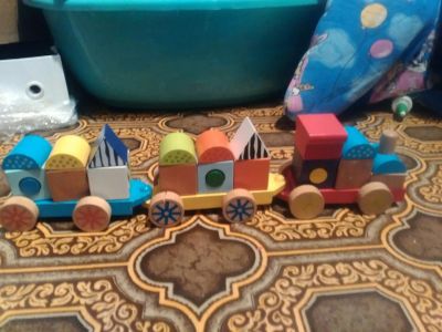 Лот: 7465843. Фото: 1. Паровозик деревянный. Развивающие
