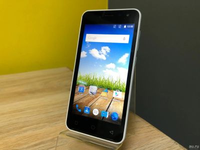 Лот: 14129595. Фото: 1. Смартфон Micromax Canvas Pace... Смартфоны