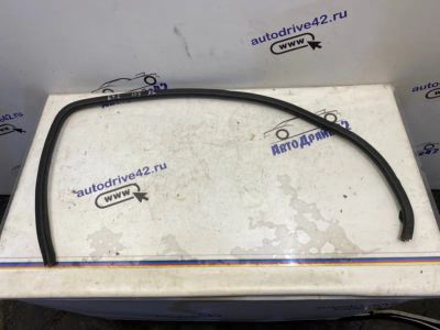 Лот: 21715540. Фото: 1. уплотнитель бокового стекла Honda... Двигатель и элементы двигателя