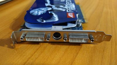 Лот: 13967457. Фото: 1. Видеокарта Sapphire X1950 PRO. Видеокарты