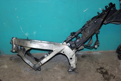 Лот: 14006501. Фото: 1. Рама с документами и номером Kawasaki... Запчасти