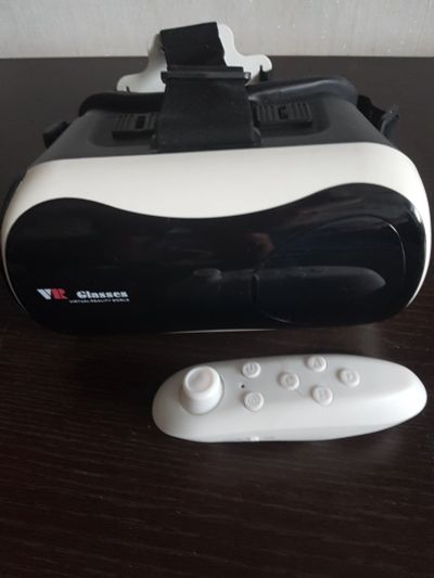 Лот: 15195923. Фото: 1. VR box с пультом. Другое (игровые приставки, консоли, видеоигры)