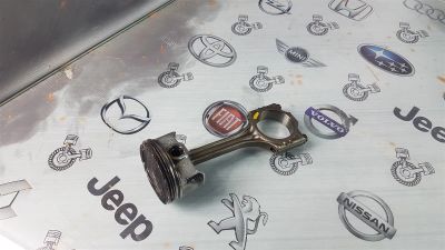 Лот: 24666768. Фото: 1. Шатун Volkswagen Polo BKY 036198401G. Двигатель и элементы двигателя