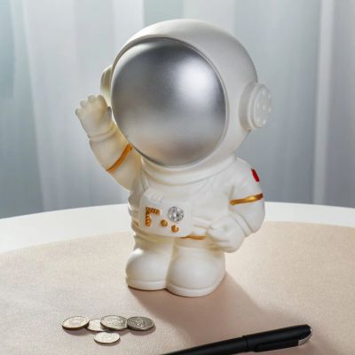 Лот: 25677342. Фото: 1. Копилка Космонавт, 17х15х23 см... Копилки