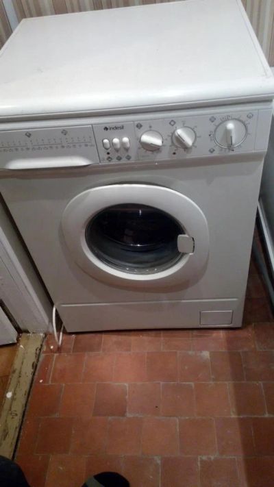 Лот: 4693728. Фото: 1. стиральная машинка indesit. Стиральные машины