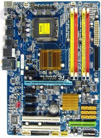 Лот: 9985404. Фото: 1. Достойная плата LGA 775: Gigabyte... Материнские платы