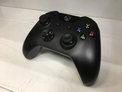 Лот: 14154518. Фото: 1. Геймпад Xbox One Controller Microsoft... Аксессуары для игровых приставок, консолей, геймпады