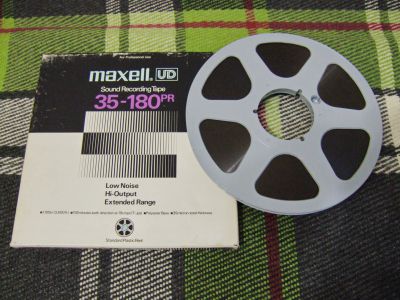 Лот: 10755681. Фото: 1. 27-ая катушка Maxell с магнитной... Кассетные деки, магнитофоны