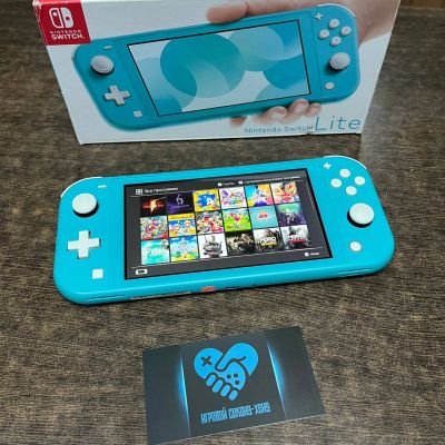 Лот: 20936114. Фото: 1. Nintendo Switch Lite + 37 игр... Игровые приставки, консоли
