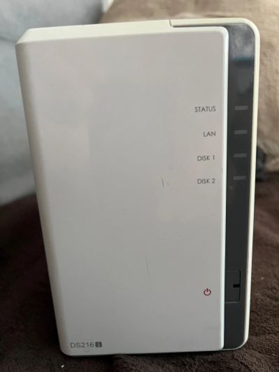 Лот: 23290983. Фото: 1. Synology ds216j. СХД