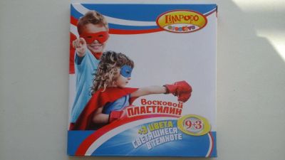 Лот: 6031022. Фото: 1. Восковых пластилин 3 цвета светятся... Для лепки
