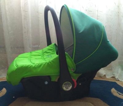 Лот: 9351090. Фото: 1. Автолюлька zippy tutis. Детские автокресла