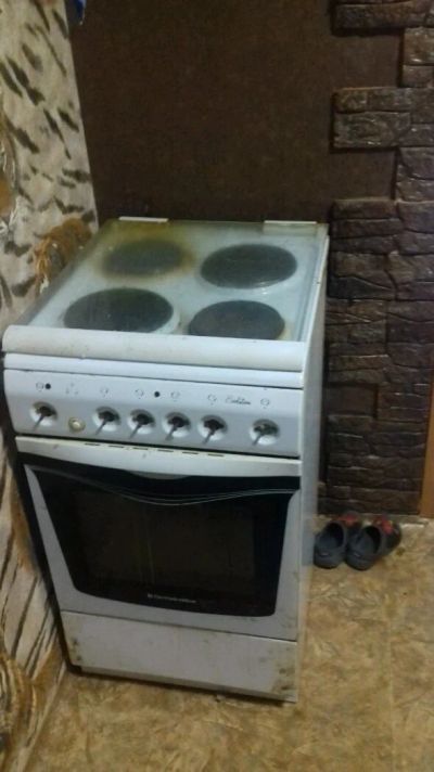Лот: 14383996. Фото: 1. Плита электрическая. Плиты, духовые шкафы, варочные поверхности