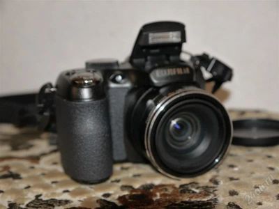 Лот: 2392164. Фото: 1. Цифровой фотоаппарат FUJIFILM... Цифровые компактные