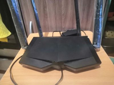 Лот: 15642368. Фото: 1. Wi-Fi роутер Tenda AC1200. Маршрутизаторы (роутеры)