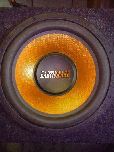 Лот: 7041001. Фото: 1. Сабвуфер EarthQuake. Сабвуферы
