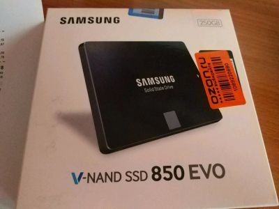 Лот: 11231122. Фото: 1. Samsung 850 EVO. SSD-накопители
