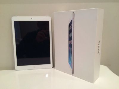 Лот: 7340720. Фото: 1. Apple iPad Air 128gb celluar. Планшеты