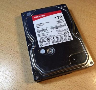 Лот: 17383927. Фото: 1. toshiba p300 hdwd110uzsva 1tb. Жёсткие диски (HDD)