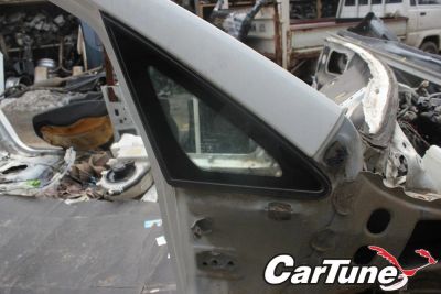Лот: 10538839. Фото: 1. форточка кузова R toyota ipsum... Кузов